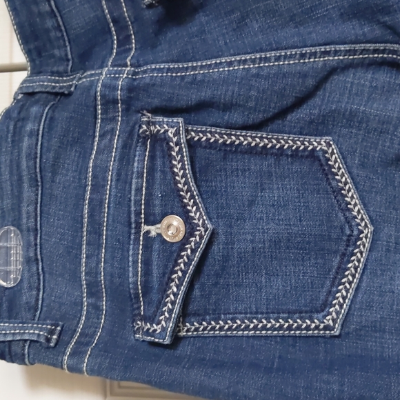 Lee Platinum Label Midrise Fit barely bootcut women's Jeans Jewel embellishments - Picture 3 of 8